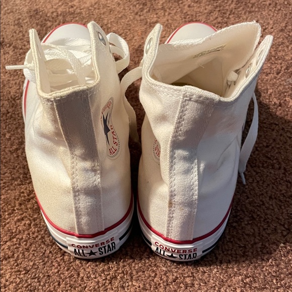 Stylish White High-Top Women's Sneakers - Picture 4 of 6